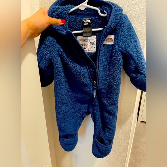 The North Face Winter Onsie - Picture 1 of 5